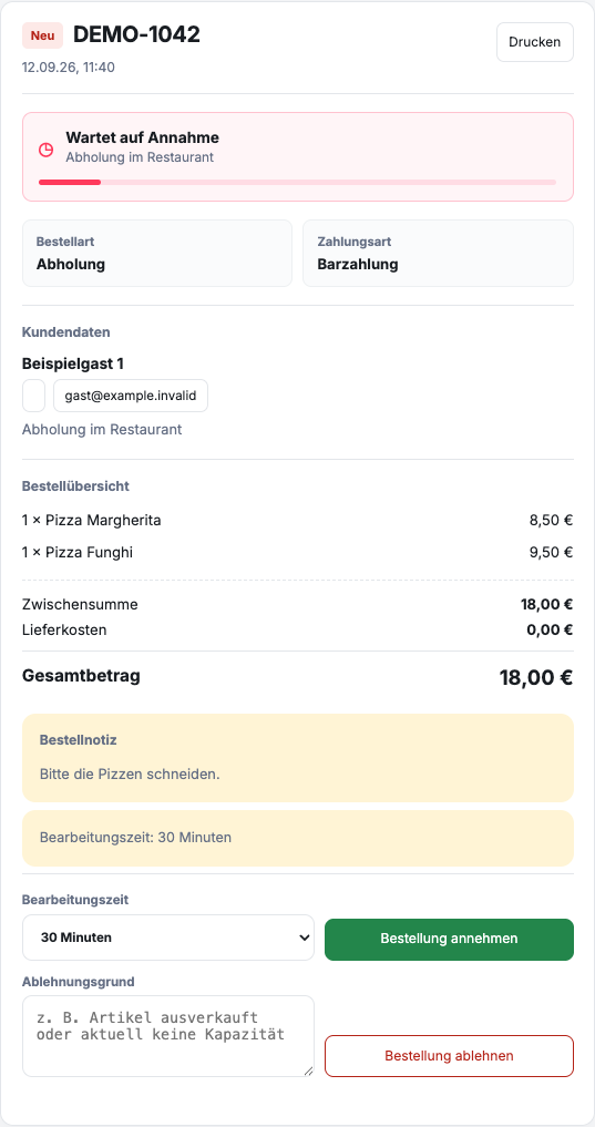 Order detail of a fictitious pickup order with positions, processing time and Accept order button.